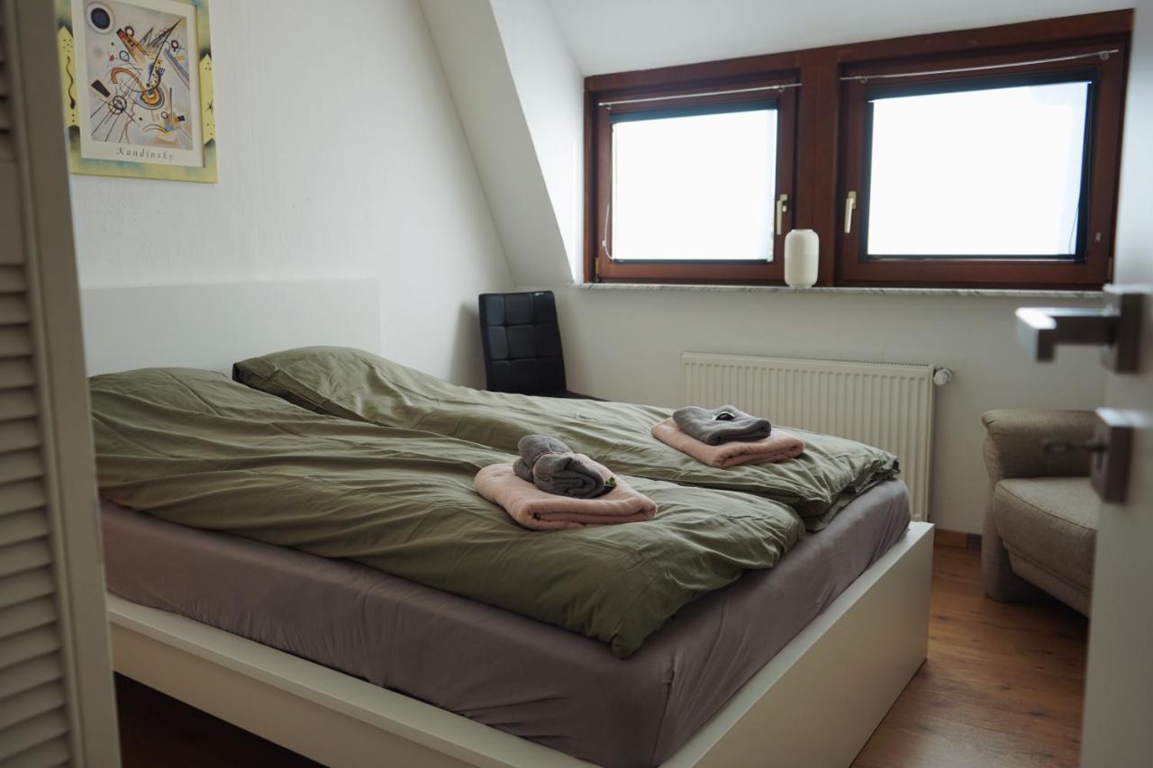 Unique: Geraeumig - Bhf-Nah - Parkplatz - Netflix Apartment Bremen Exterior photo