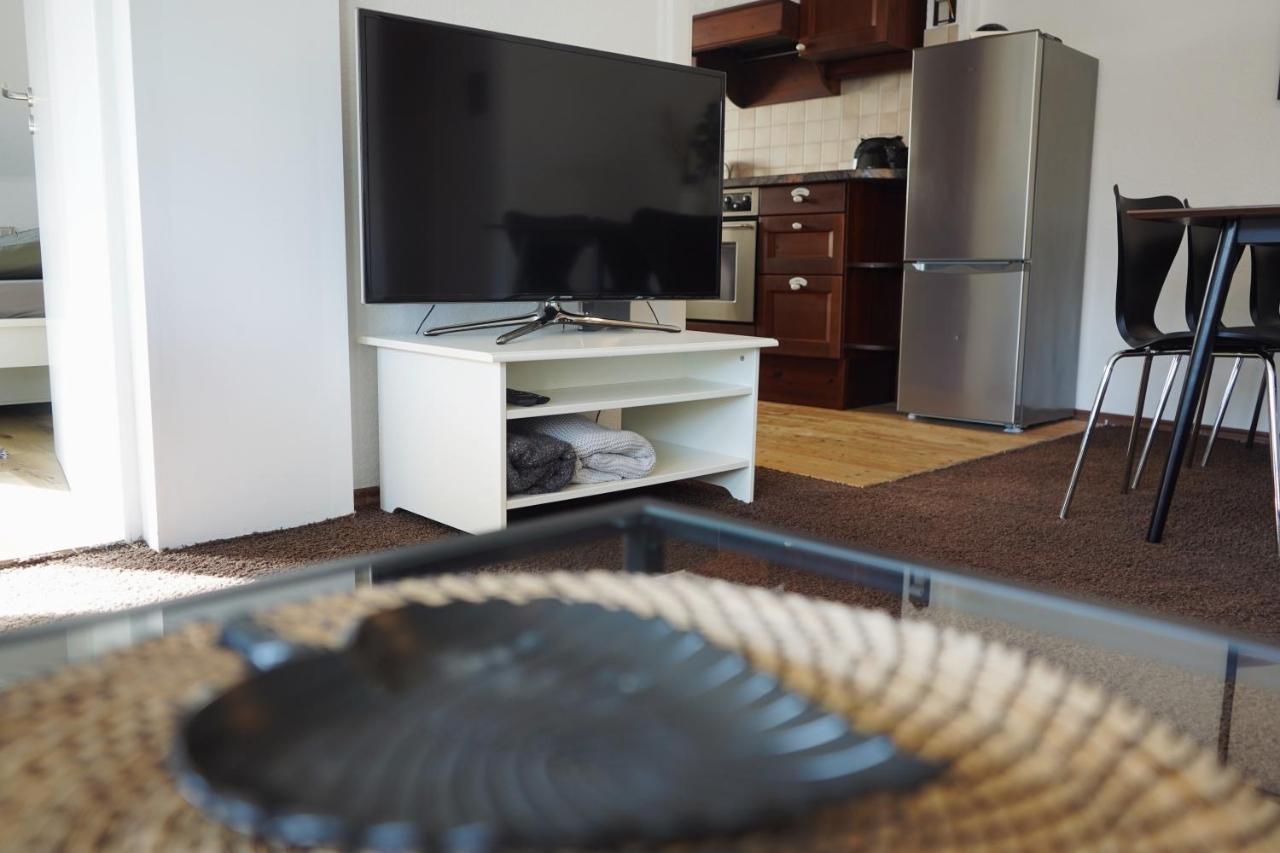 Unique: Geraeumig - Bhf-Nah - Parkplatz - Netflix Apartment Bremen Exterior photo